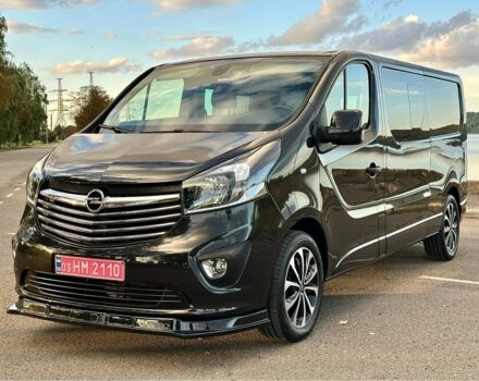 Черный Опель Виваро, объемом двигателя 1.6 л и пробегом 206 тыс. км за 17500 $, фото 1 на Automoto.ua