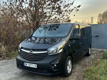 Опель Виваро 2017 в Киеве на Automoto.ua Черный Опель Виваро, объемом двигателя 1.6 л и пробегом 299 тыс. км за 16300 $, фото 1 на Automoto.ua