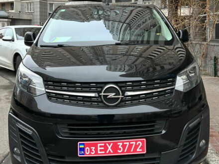 Черный Опель Виваро, объемом двигателя 2 л и пробегом 238 тыс. км за 24000 $, фото 1 на Automoto.ua