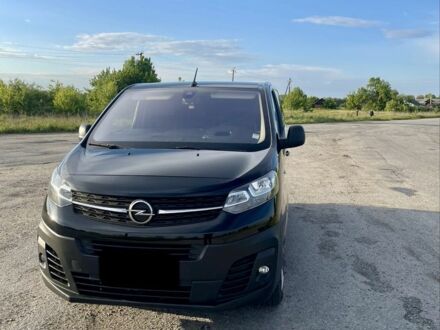 Черный Опель Виваро, объемом двигателя 2 л и пробегом 170 тыс. км за 22699 $, фото 1 на Automoto.ua