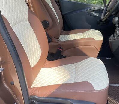 Коричневий Опель Віваро, об'ємом двигуна 1.6 л та пробігом 258 тис. км за 15700 $, фото 16 на Automoto.ua