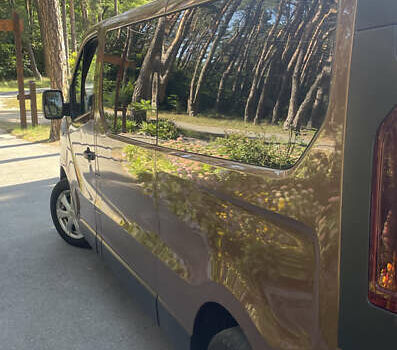 Коричневий Опель Віваро, об'ємом двигуна 1.6 л та пробігом 258 тис. км за 15700 $, фото 5 на Automoto.ua