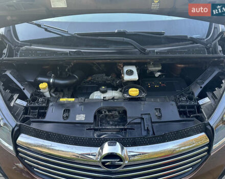 Коричневый Опель Виваро, объемом двигателя 1.6 л и пробегом 263 тыс. км за 17200 $, фото 9 на Automoto.ua