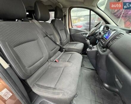 Коричневый Опель Виваро, объемом двигателя 1.6 л и пробегом 315 тыс. км за 16490 $, фото 12 на Automoto.ua