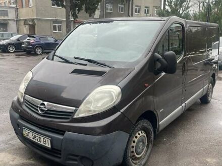 Коричневый Опель Виваро, объемом двигателя 2 л и пробегом 185 тыс. км за 10000 $, фото 1 на Automoto.ua