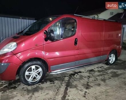 Червоний Опель Віваро, об'ємом двигуна 2.5 л та пробігом 377 тис. км за 7050 $, фото 14 на Automoto.ua