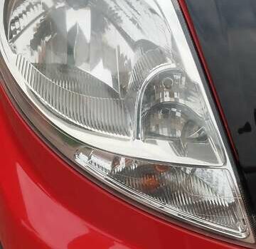 Красный Опель Виваро, объемом двигателя 2 л и пробегом 251 тыс. км за 12200 $, фото 1 на Automoto.ua