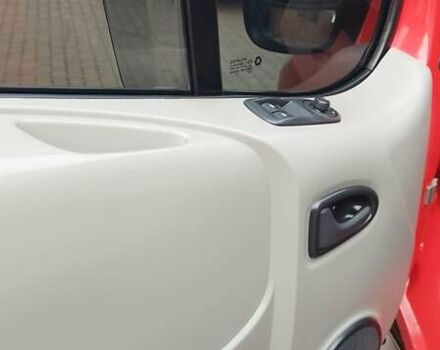 Красный Опель Виваро, объемом двигателя 2 л и пробегом 251 тыс. км за 12200 $, фото 14 на Automoto.ua