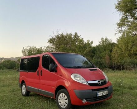 Красный Опель Виваро, объемом двигателя 2.5 л и пробегом 600 тыс. км за 5800 $, фото 3 на Automoto.ua
