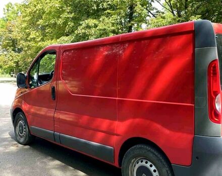 Красный Опель Виваро, объемом двигателя 20 л и пробегом 385 тыс. км за 8500 $, фото 6 на Automoto.ua