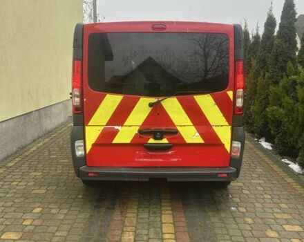 Красный Опель Виваро, объемом двигателя 2.5 л и пробегом 190 тыс. км за 4600 $, фото 4 на Automoto.ua