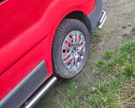 Красный Опель Виваро, объемом двигателя 2.5 л и пробегом 320 тыс. км за 7650 $, фото 4 на Automoto.ua