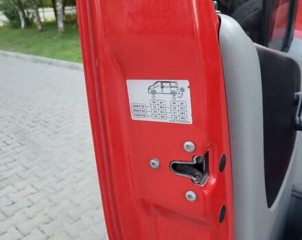 Червоний Опель Віваро, об'ємом двигуна 1.9 л та пробігом 262 тис. км за 7999 $, фото 76 на Automoto.ua