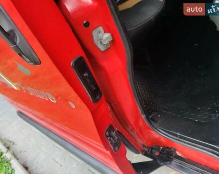 Червоний Опель Віваро, об'ємом двигуна 1.9 л та пробігом 262 тис. км за 7999 $, фото 70 на Automoto.ua