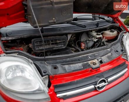 Червоний Опель Віваро, об'ємом двигуна 1.87 л та пробігом 400 тис. км за 8300 $, фото 26 на Automoto.ua