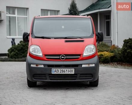 Червоний Опель Віваро, об'ємом двигуна 1.87 л та пробігом 400 тис. км за 8300 $, фото 9 на Automoto.ua