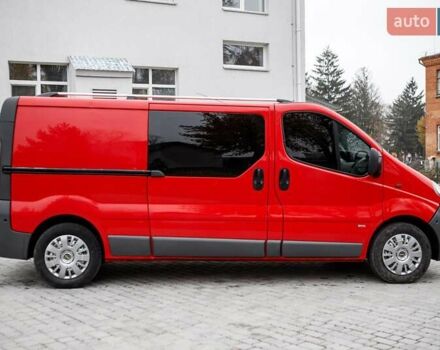Червоний Опель Віваро, об'ємом двигуна 1.87 л та пробігом 400 тис. км за 8300 $, фото 3 на Automoto.ua