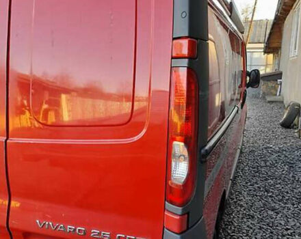 Красный Опель Виваро, объемом двигателя 2.46 л и пробегом 449 тыс. км за 5800 $, фото 8 на Automoto.ua