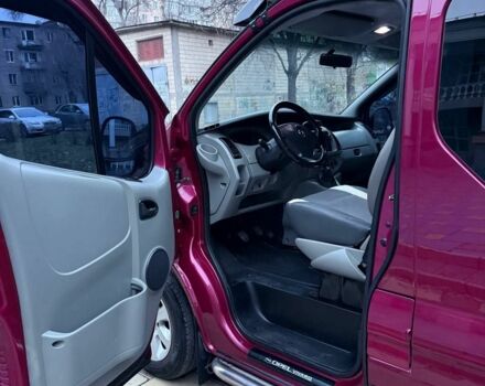 Червоний Опель Віваро, об'ємом двигуна 1.9 л та пробігом 310 тис. км за 8500 $, фото 17 на Automoto.ua