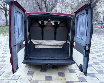 Червоний Опель Віваро, об'ємом двигуна 1.9 л та пробігом 310 тис. км за 8500 $, фото 9 на Automoto.ua
