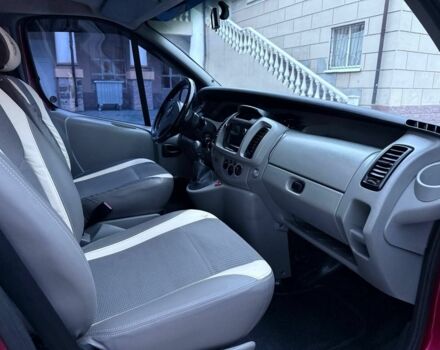 Червоний Опель Віваро, об'ємом двигуна 1.9 л та пробігом 310 тис. км за 8500 $, фото 19 на Automoto.ua