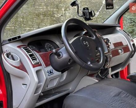 Красный Опель Виваро, объемом двигателя 2 л и пробегом 346 тыс. км за 8600 $, фото 36 на Automoto.ua