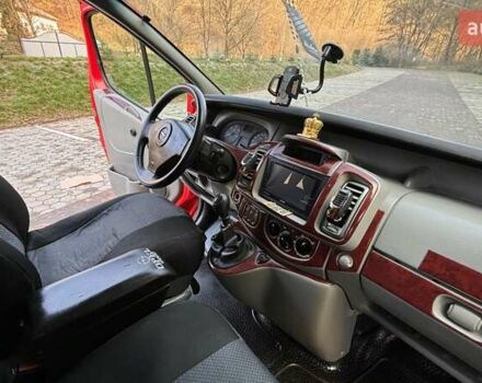 Красный Опель Виваро, объемом двигателя 2 л и пробегом 346 тыс. км за 8600 $, фото 30 на Automoto.ua