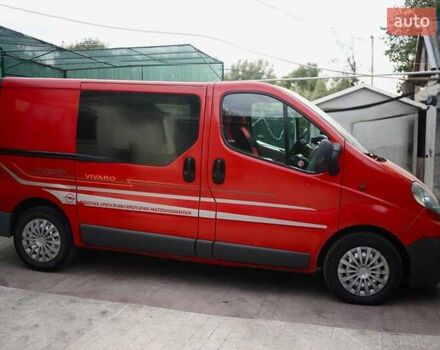 Червоний Опель Віваро, об'ємом двигуна 2 л та пробігом 280 тис. км за 7800 $, фото 2 на Automoto.ua