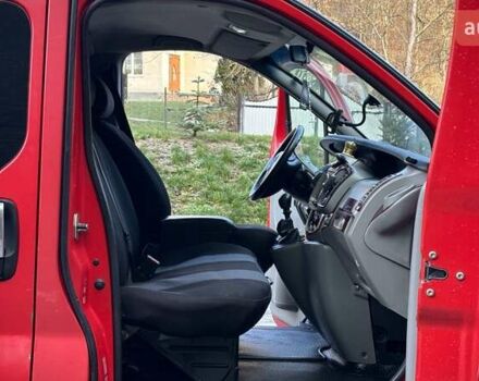 Красный Опель Виваро, объемом двигателя 2 л и пробегом 346 тыс. км за 8600 $, фото 25 на Automoto.ua