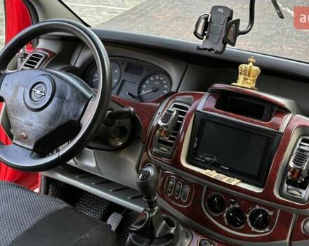 Красный Опель Виваро, объемом двигателя 2 л и пробегом 346 тыс. км за 8600 $, фото 28 на Automoto.ua