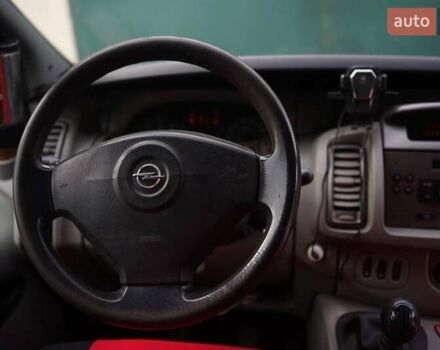 Червоний Опель Віваро, об'ємом двигуна 2 л та пробігом 280 тис. км за 7800 $, фото 10 на Automoto.ua