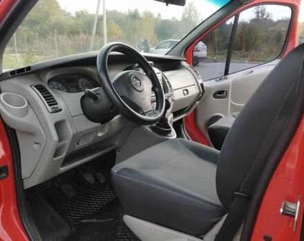 Красный Опель Виваро, объемом двигателя 2 л и пробегом 231 тыс. км за 9100 $, фото 15 на Automoto.ua