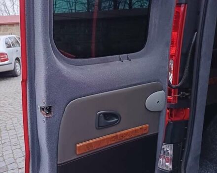 Красный Опель Виваро, объемом двигателя 2 л и пробегом 300 тыс. км за 10890 $, фото 28 на Automoto.ua