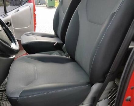 Красный Опель Виваро, объемом двигателя 2 л и пробегом 231 тыс. км за 9100 $, фото 13 на Automoto.ua