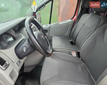 Червоний Опель Віваро, об'ємом двигуна 0 л та пробігом 264 тис. км за 9500 $, фото 8 на Automoto.ua