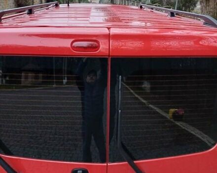 Красный Опель Виваро, объемом двигателя 2 л и пробегом 300 тыс. км за 10890 $, фото 5 на Automoto.ua