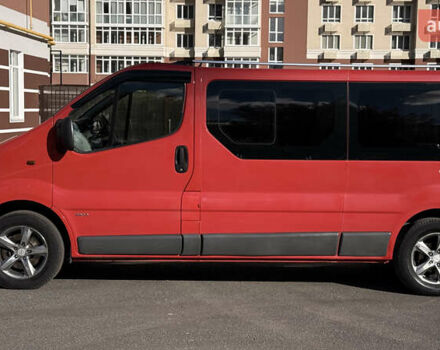 Красный Опель Виваро, объемом двигателя 2 л и пробегом 400 тыс. км за 10500 $, фото 11 на Automoto.ua