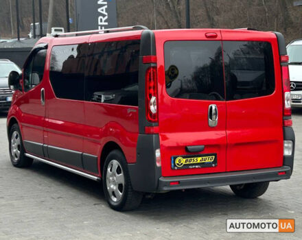 Красный Опель Виваро, объемом двигателя 2 л и пробегом 190 тыс. км за 14200 $, фото 3 на Automoto.ua