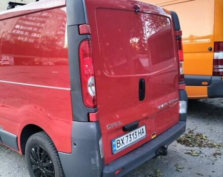 Красный Опель Виваро, объемом двигателя 2 л и пробегом 194 тыс. км за 12500 $, фото 8 на Automoto.ua