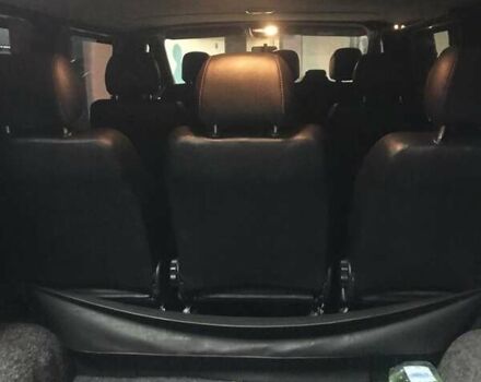 Красный Опель Виваро, объемом двигателя 2 л и пробегом 346 тыс. км за 13000 $, фото 6 на Automoto.ua