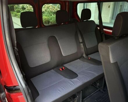 Красный Опель Виваро, объемом двигателя 1.6 л и пробегом 289 тыс. км за 11400 $, фото 9 на Automoto.ua