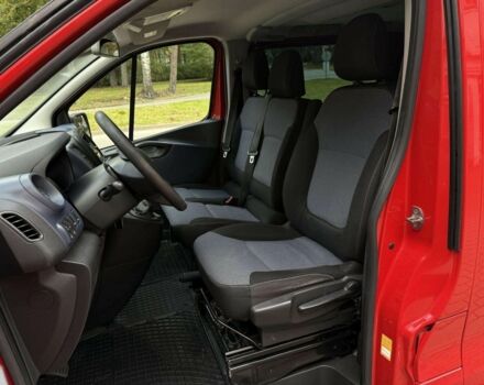 Красный Опель Виваро, объемом двигателя 1.6 л и пробегом 289 тыс. км за 11400 $, фото 16 на Automoto.ua