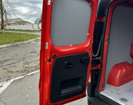 Красный Опель Виваро, объемом двигателя 1.6 л и пробегом 206 тыс. км за 12500 $, фото 67 на Automoto.ua