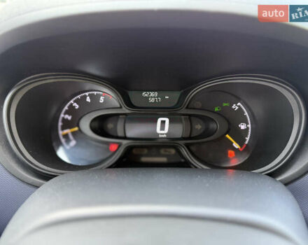 Червоний Опель Віваро, об'ємом двигуна 1.6 л та пробігом 152 тис. км за 16666 $, фото 24 на Automoto.ua