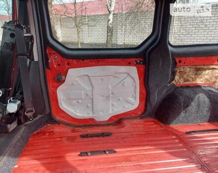 Красный Опель Виваро, объемом двигателя 1.6 л и пробегом 171 тыс. км за 17500 $, фото 19 на Automoto.ua