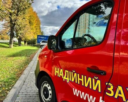 Червоний Опель Віваро, об'ємом двигуна 1.6 л та пробігом 370 тис. км за 10500 $, фото 12 на Automoto.ua