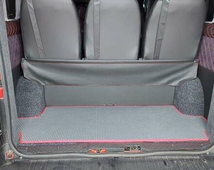 Красный Опель Виваро, объемом двигателя 1.6 л и пробегом 171 тыс. км за 17500 $, фото 14 на Automoto.ua