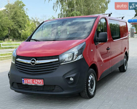 Червоний Опель Віваро, об'ємом двигуна 1.6 л та пробігом 152 тис. км за 16666 $, фото 3 на Automoto.ua