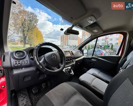 Червоний Опель Віваро, об'ємом двигуна 1.6 л та пробігом 370 тис. км за 10500 $, фото 11 на Automoto.ua