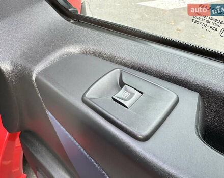 Красный Опель Виваро, объемом двигателя 1.6 л и пробегом 206 тыс. км за 12500 $, фото 42 на Automoto.ua